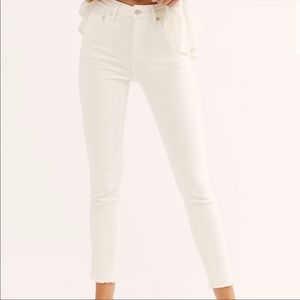 Free people white high rise jeans. Waist 31.